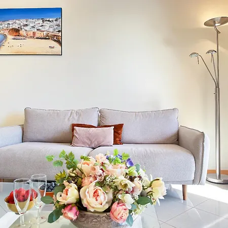 Daire Luxurious T2 With Pool & Breathtaking Ocean Views By Becherish *