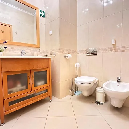 Luxurious T2 With Pool & Breathtaking Ocean Views By Becherish Albufeira