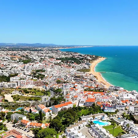 Luxurious T2 With Pool & Breathtaking Ocean Views By Becherish Daire