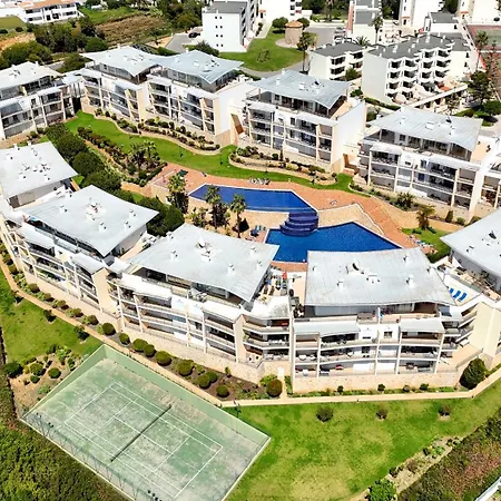 Apartament Luxurious T2 With Pool & Breathtaking Ocean Views By Becherish *