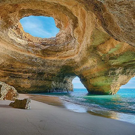 Luxurious T2 With Pool & Breathtaking Ocean Views By Becherish Apartamento Albufeira