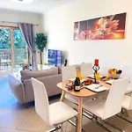Luxurious T2 With Pool & Breathtaking Ocean Views By Becherish Albufeira
