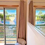 Luxurious T2 With Pool & Breathtaking Ocean Views By Becherish