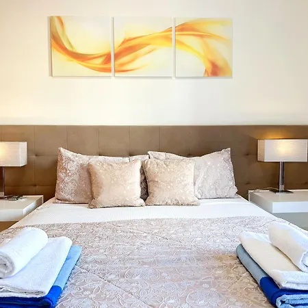 Luxurious T2 With Pool & Breathtaking Ocean Views By Becherish Apartment Albufeira