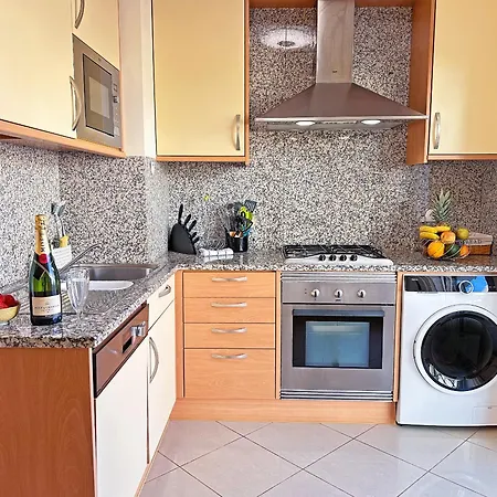 Luxurious T2 With Pool & Breathtaking Ocean Views By Becherish Appartement Albufeira