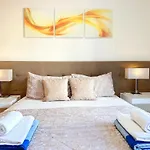 Luxurious T2 With Pool & Breathtaking Ocean Views By Becherish Apartment Albufeira