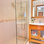 Luxurious T2 With Pool & Breathtaking Ocean Views By Becherish *